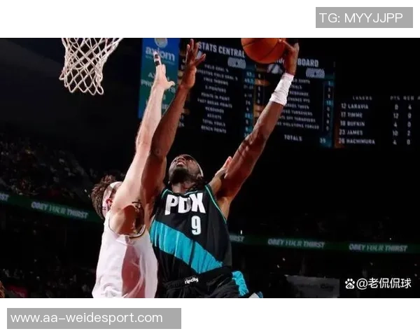 瀚森首节表现出色后被教练冷落状态明显提升令人担忧 瀚森首节表现出色后被教练冷落状态明显提升令人担忧