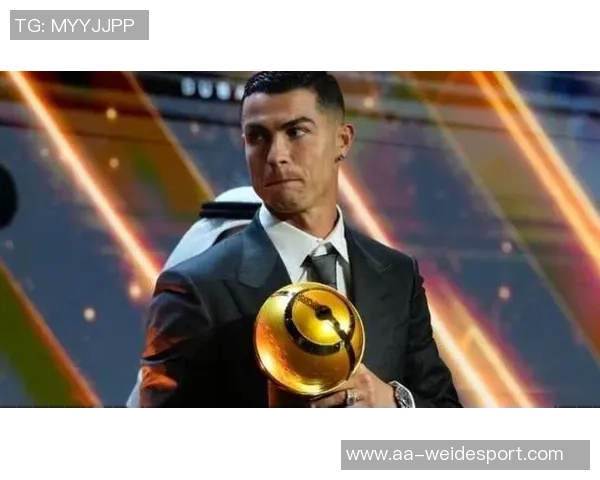 C罗获环球声望奖回应家人劝停称仍能为球队贡献为何不继续奋斗