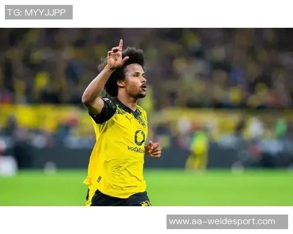 曼联对多特边锋阿德耶米表现出兴趣球探主管与其关系密切